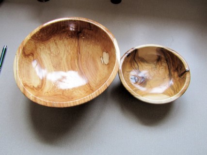 Two bowls by Keith Leonard
